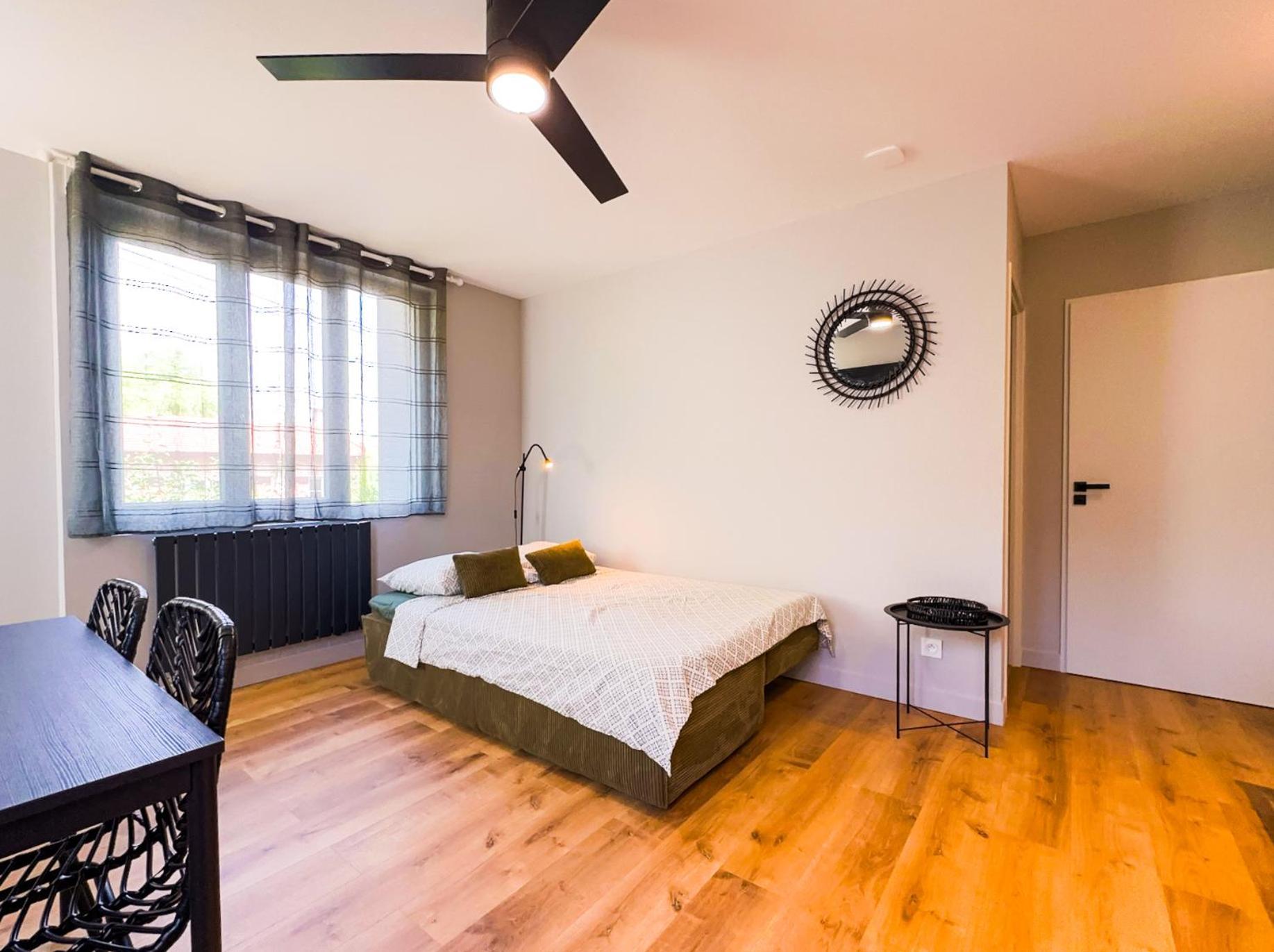 Serenity Suite Vénissieux Eksteriør bilde