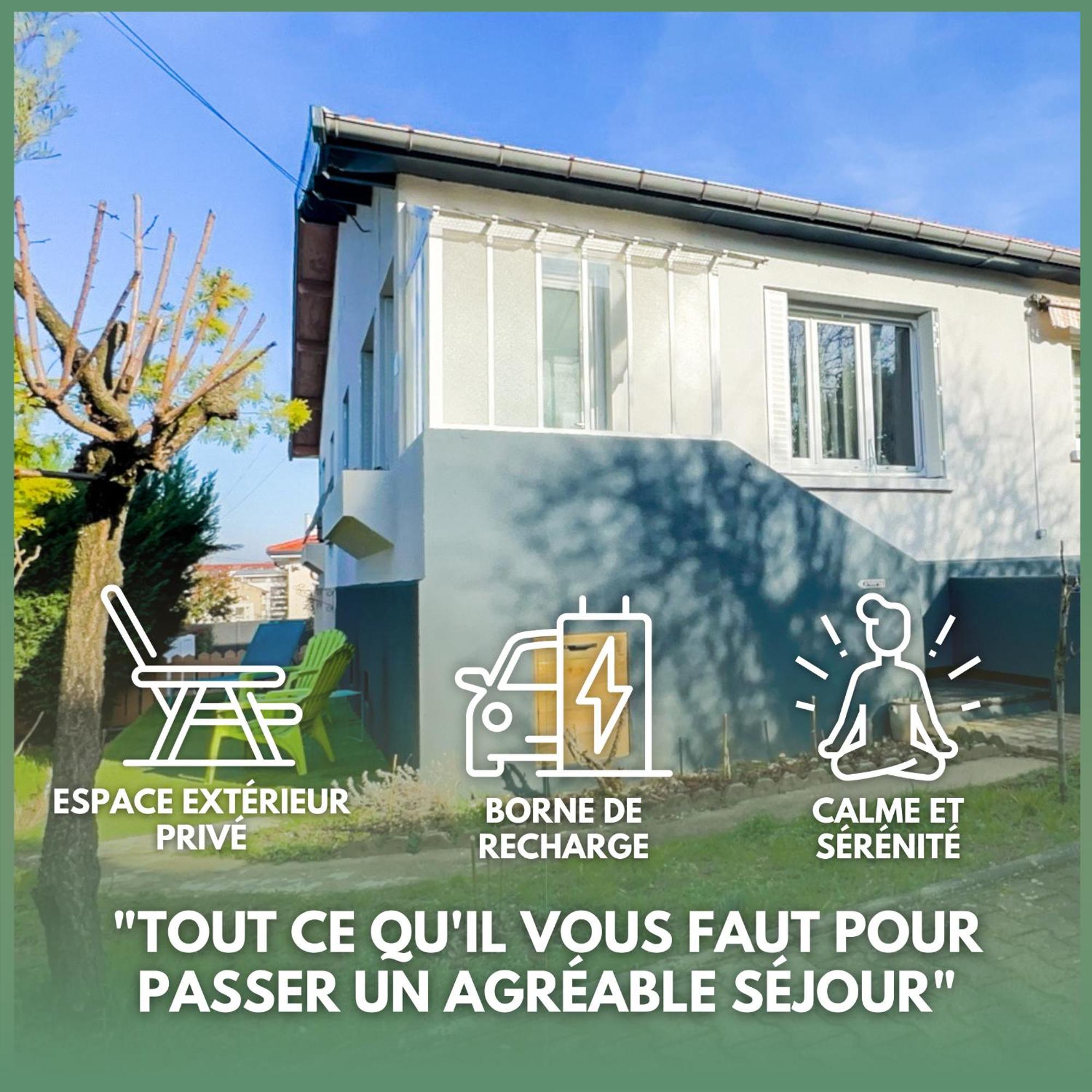 Serenity Suite Vénissieux Rom bilde
